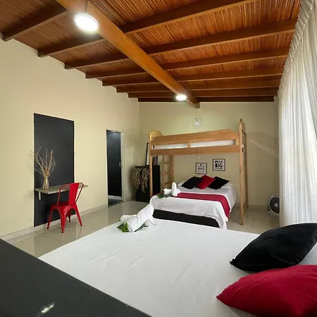 Home Colors - Comodas Habitaciones Estadio Medellin Room photo