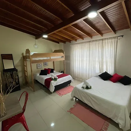 Home Colors - Comodas Habitaciones Estadio Medellin Room photo